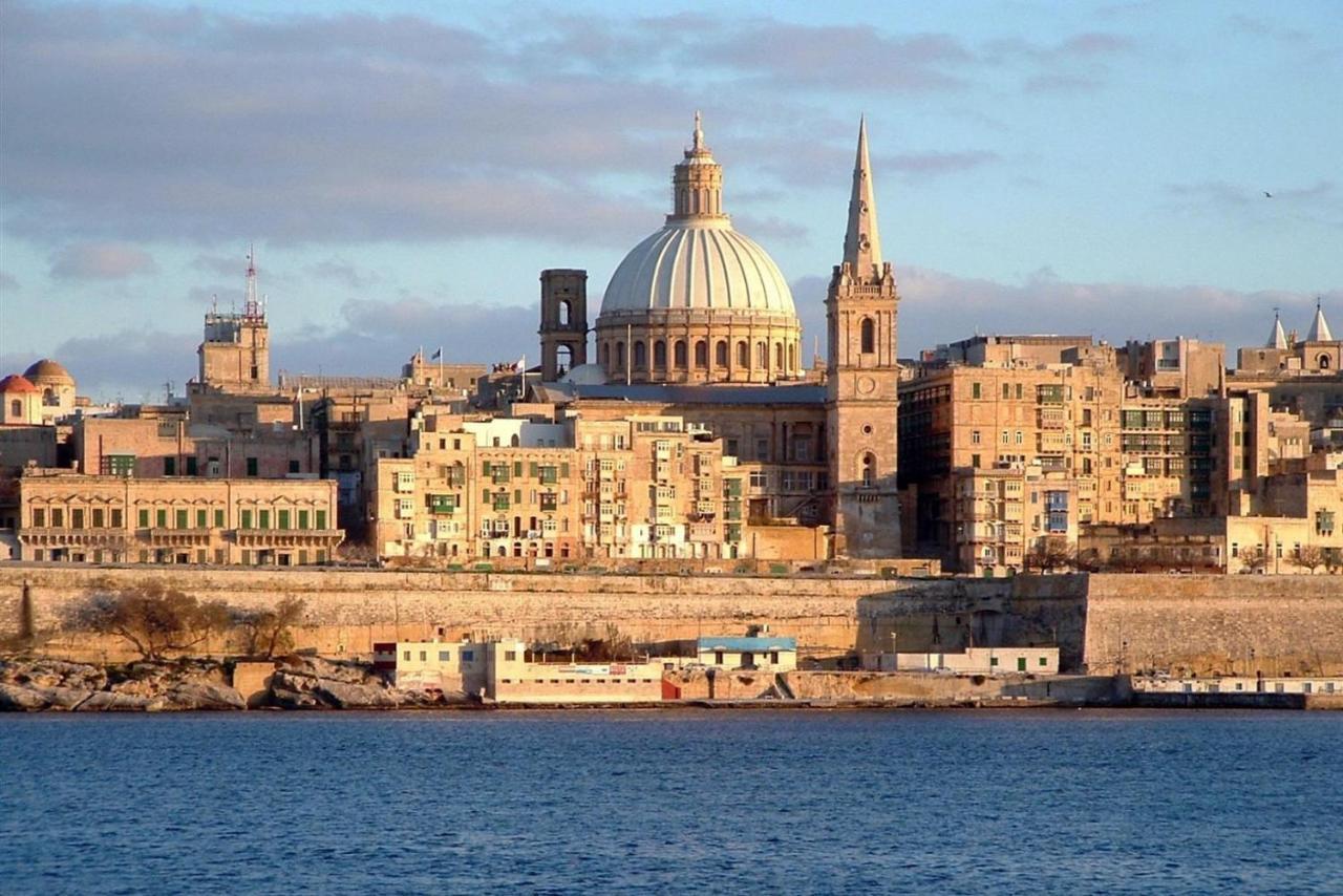 Chic 2Br Penthouse Steps From The Promenade Sliema Exterior foto