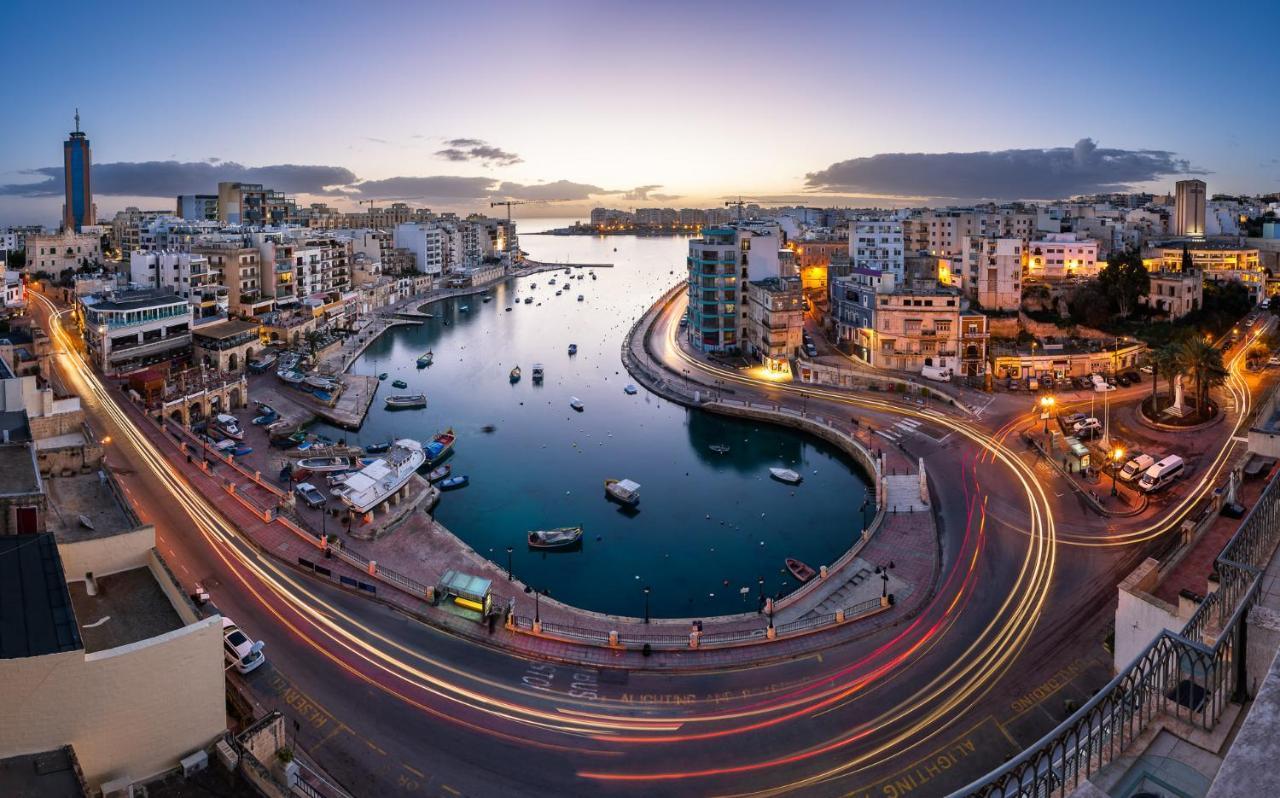 Chic 2Br Penthouse Steps From The Promenade Sliema Exterior foto