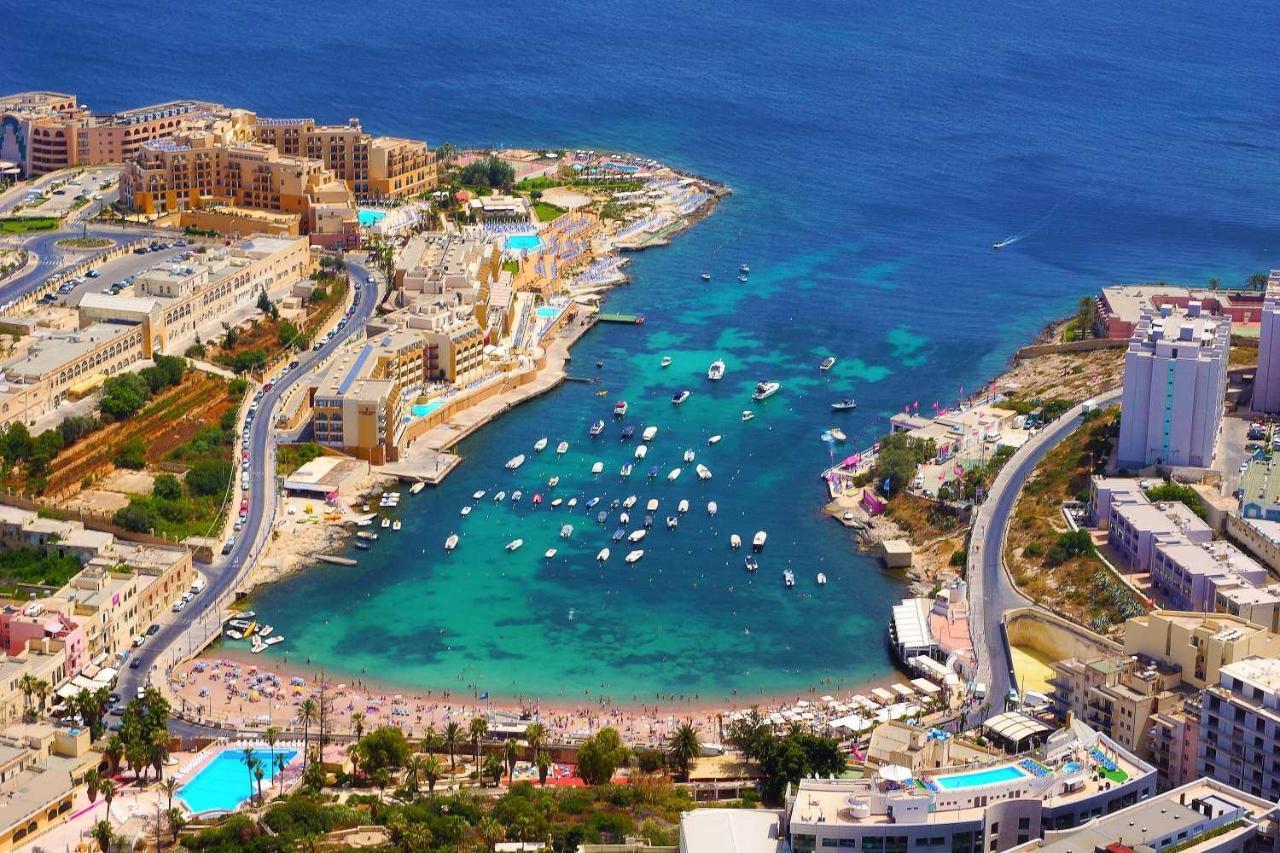 Chic 2Br Penthouse Steps From The Promenade Sliema Exterior foto