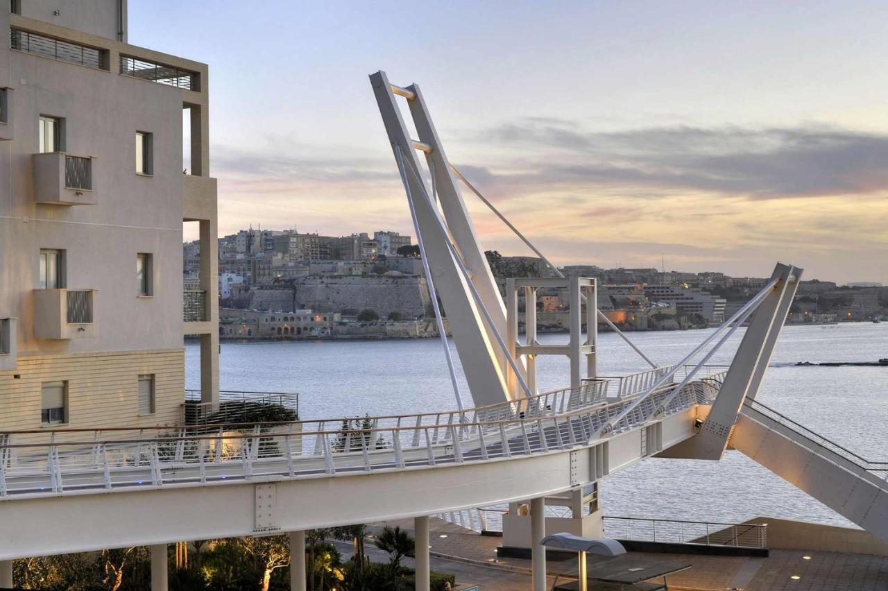 Chic 2Br Penthouse Steps From The Promenade Sliema Exterior foto