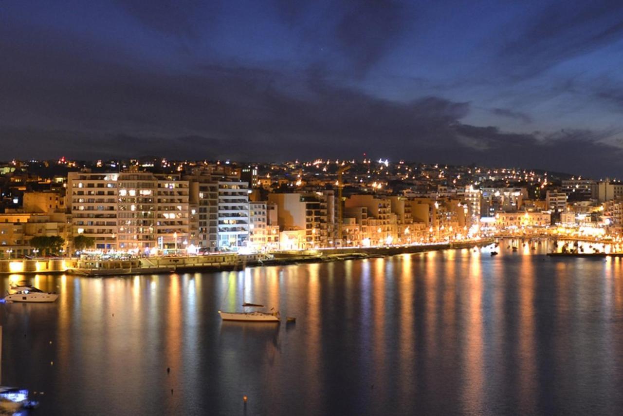 Chic 2Br Penthouse Steps From The Promenade Sliema Exterior foto