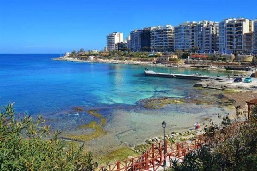 Chic 2Br Penthouse Steps From The Promenade Sliema Exterior foto